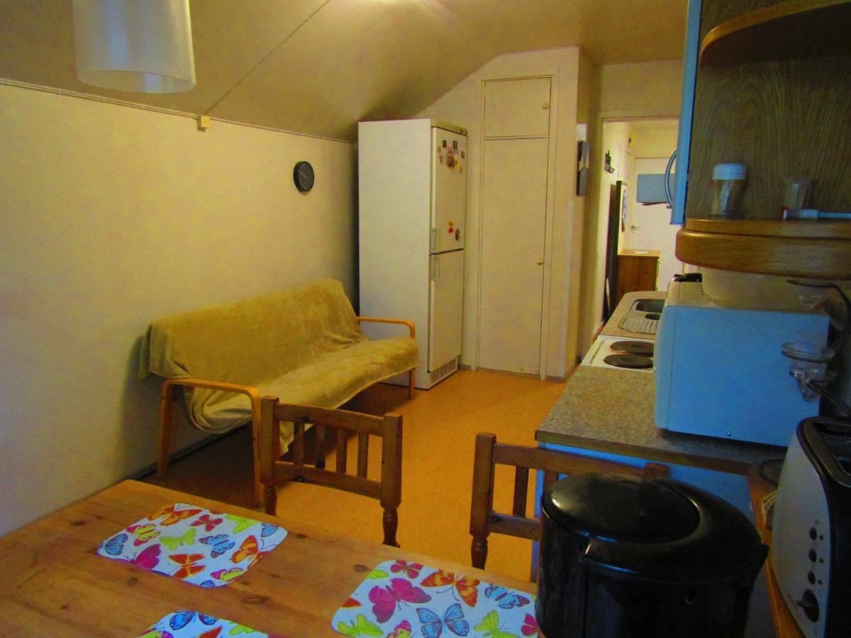 Guest House Ugrin Paikka Sippola Buitenkant foto